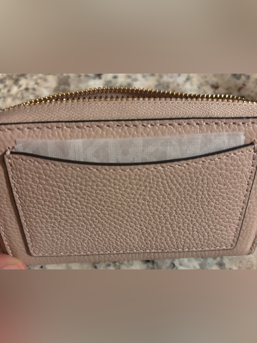 SOLD!!!! MICHAEL KORS JET SET SMALL ZIP AROUND CARD CASE - Picture 8 of 12